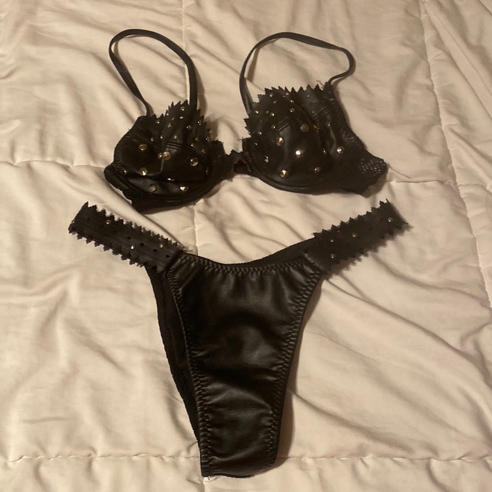 Bathing suit